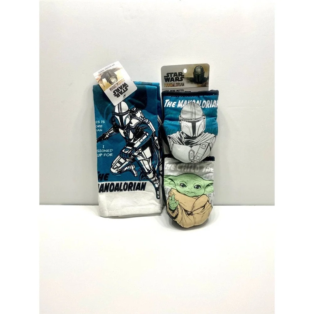 Disney Star Wars The Mandalorian 4 pc Kitchen Towels and Mini Oven Mitts Set